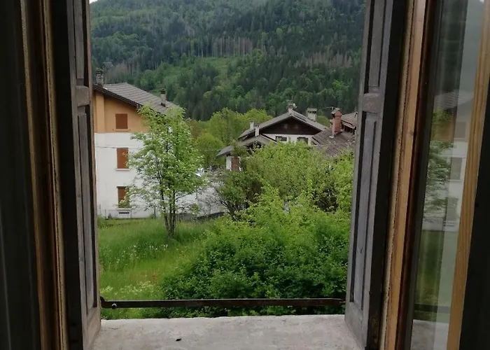 Grande Nella Piccola Cortina Rzym